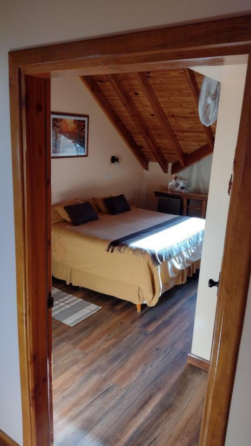 Hotel Y Cabanas Casa De Piedra Trevelín Exteriör bild