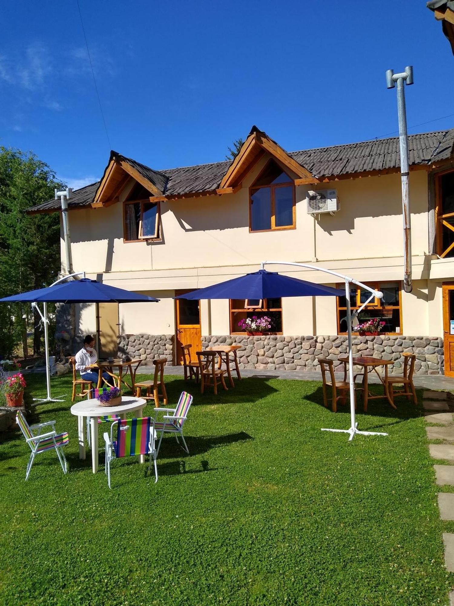 Hotel Y Cabanas Casa De Piedra Trevelín Exteriör bild