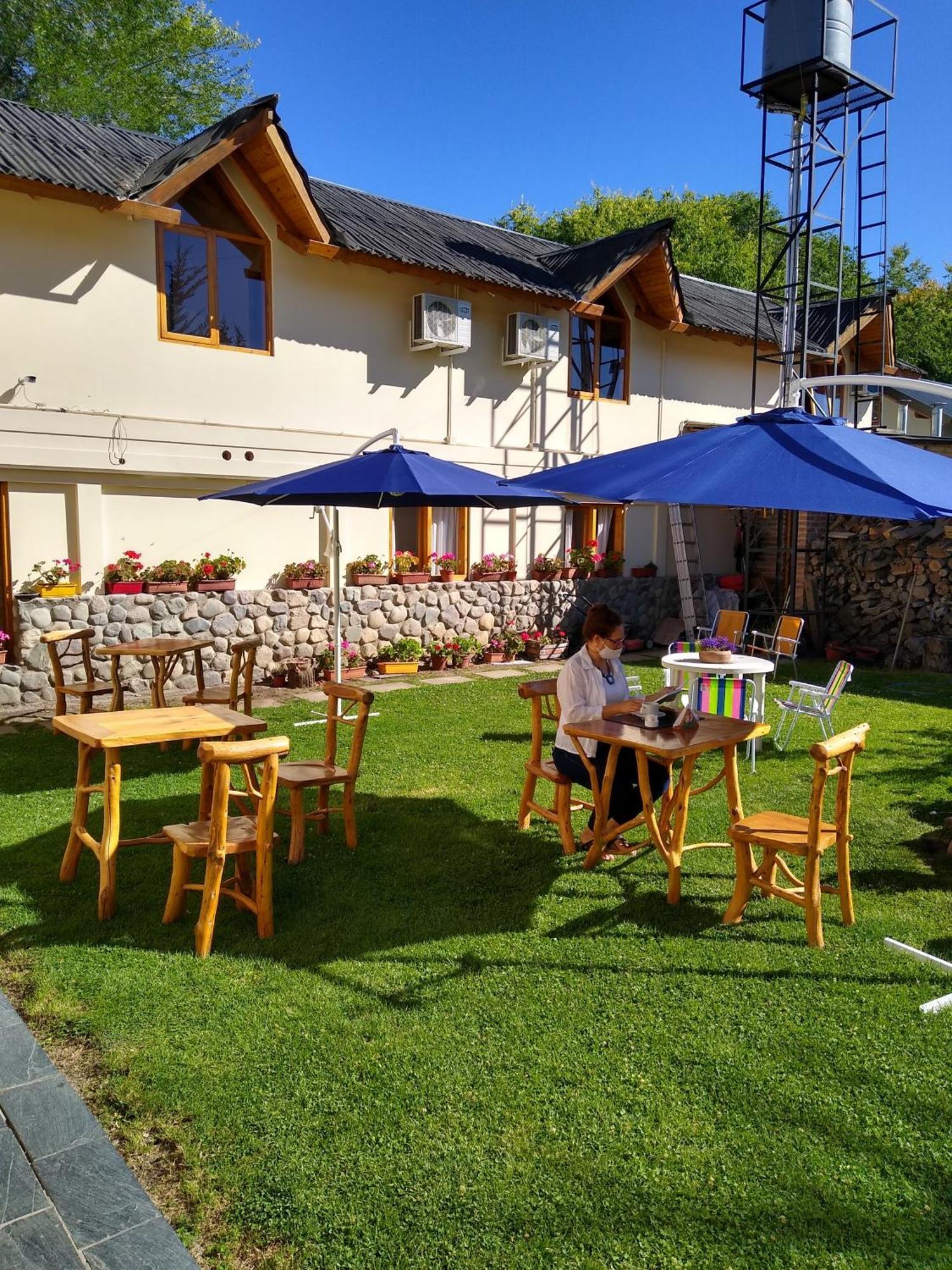 Hotel Y Cabanas Casa De Piedra Trevelín Exteriör bild