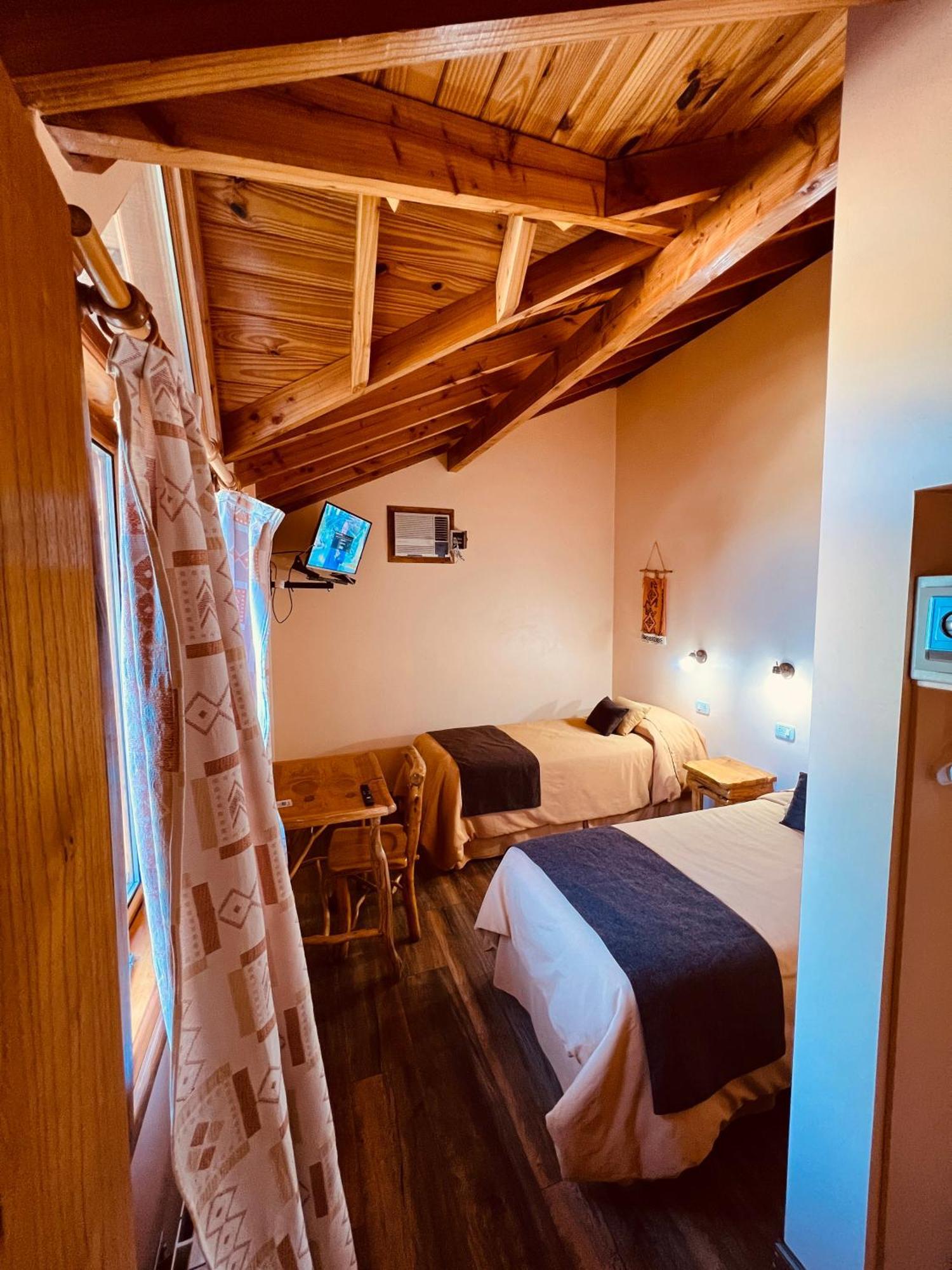 Hotel Y Cabanas Casa De Piedra Trevelín Exteriör bild